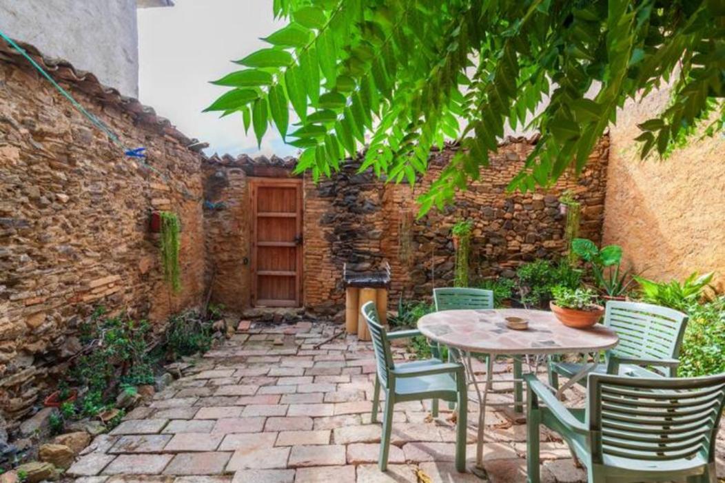 Cal Joanet, acollidora caseta a Gratallops Esterno foto